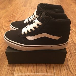 [Vans] SK8 Hi Top Black Sneakers NEW Wmn Size 5.5